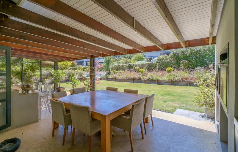 4 Bedroom Property for Sale in Tarragona Western Cape